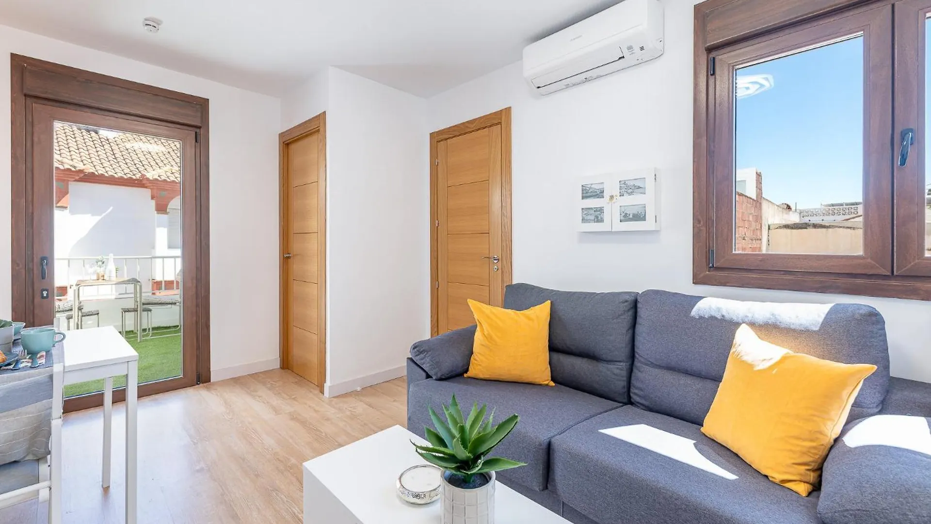 Lägenhet 797 Holiday Rentals- Carrasco Beach 2 Torremolinos