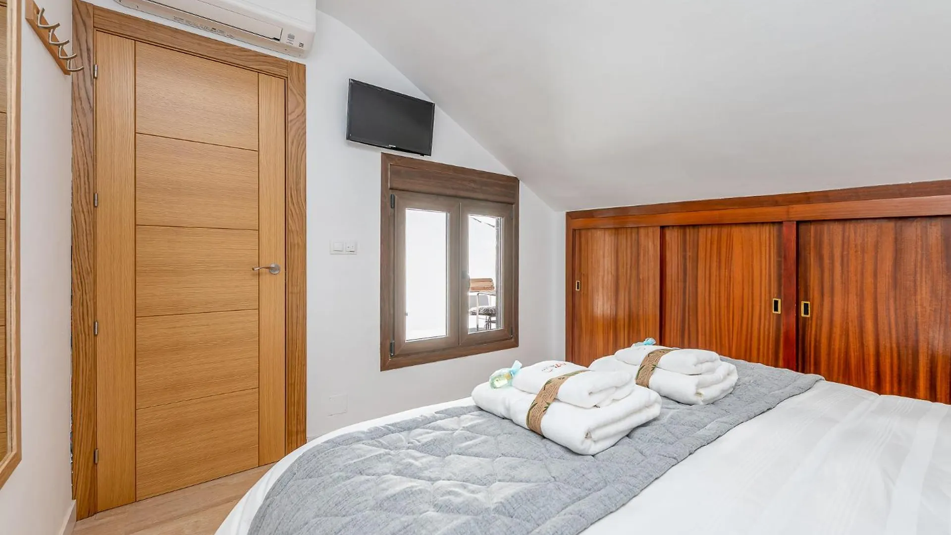 797 Holiday Rentals- Carrasco Beach 2 Torremolinos 0*,  Spanien
