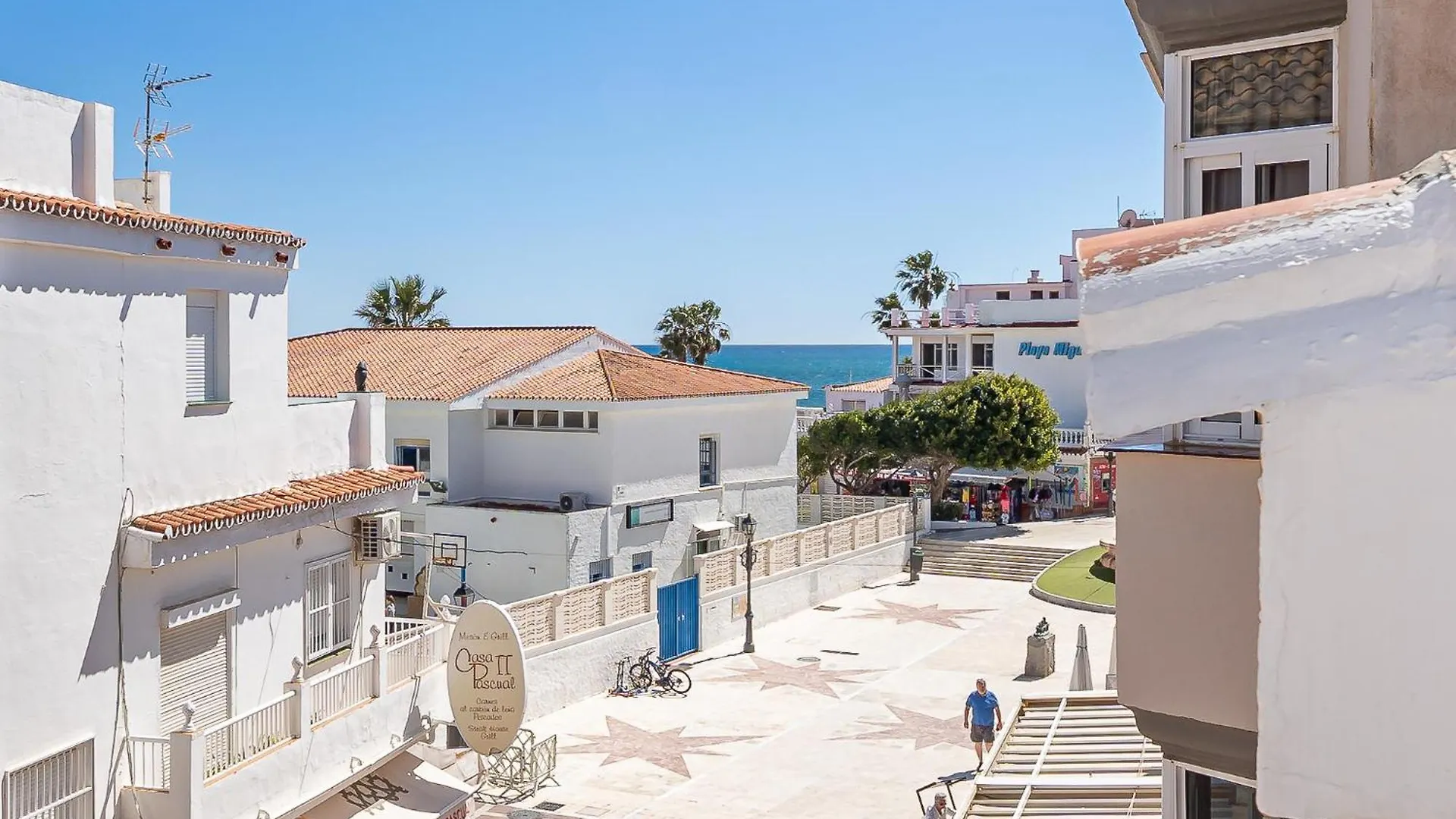 797 Holiday Rentals- Carrasco Beach 2 Torremolinos Spanien